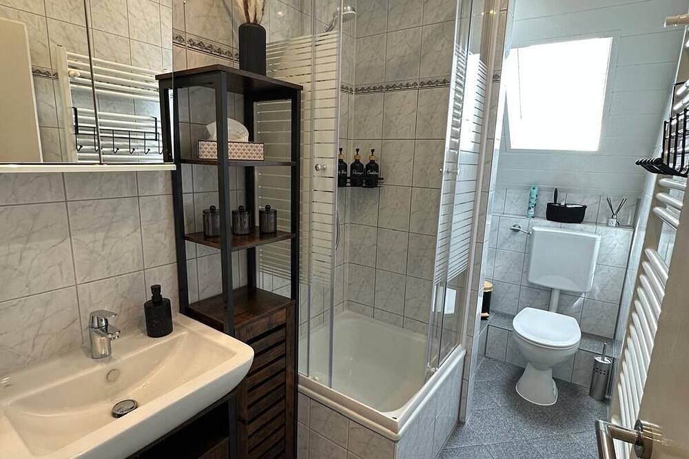 Appartamento intero, 3 bedroom apartment in castrop-rauxel in Castrop-Rauxel, Circondario di Recklinghausen