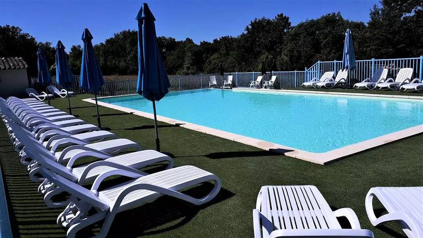 Chalet pour 5 personnes, avec piscine ainsi que terrasse et vue, animaux acceptés dans le Lot-et-Garonne - 2