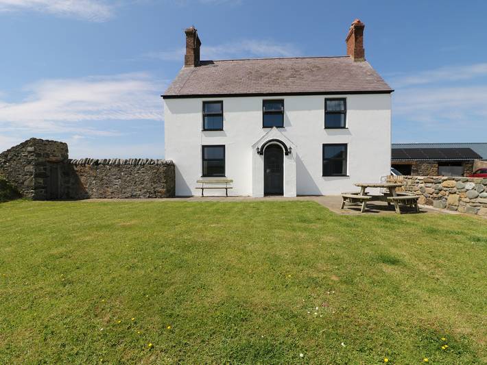 Cottage for 10 people, with Garden in Gwynedd
