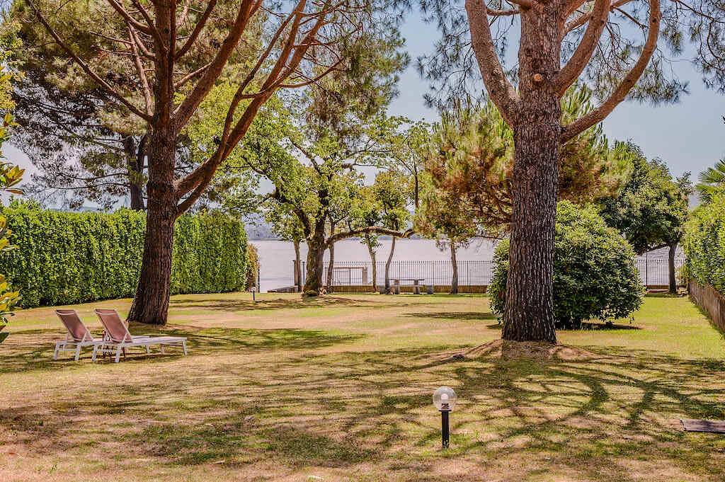 Villa per 9 persone con giardino in Lesa, Lago Maggiore (Piemonte)