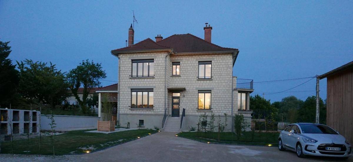 Maison Gabriel - Jacuzzi in Pogny, Marne