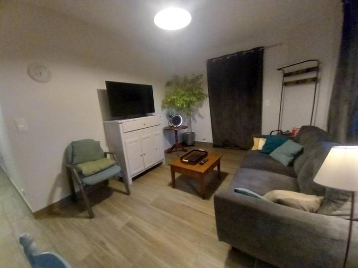 Location de vacances pour 5 personnes, avec jardin ainsi que terrasse et vue à La Chapelle-sur-Loire