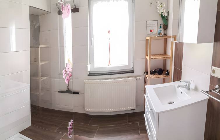 Ferienhaus für 5 Personen, mit Garten und Balkon in Thüringen - 2