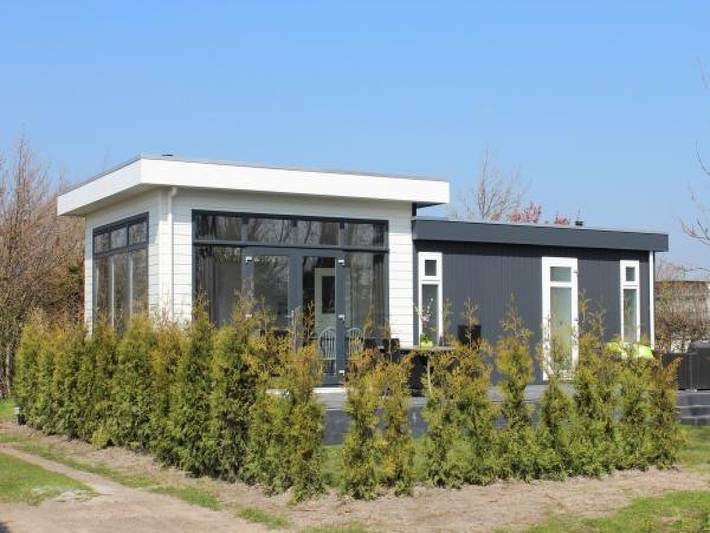 Bungalow für 6 Personen, mit Terrasse und Garten sowie Sauna