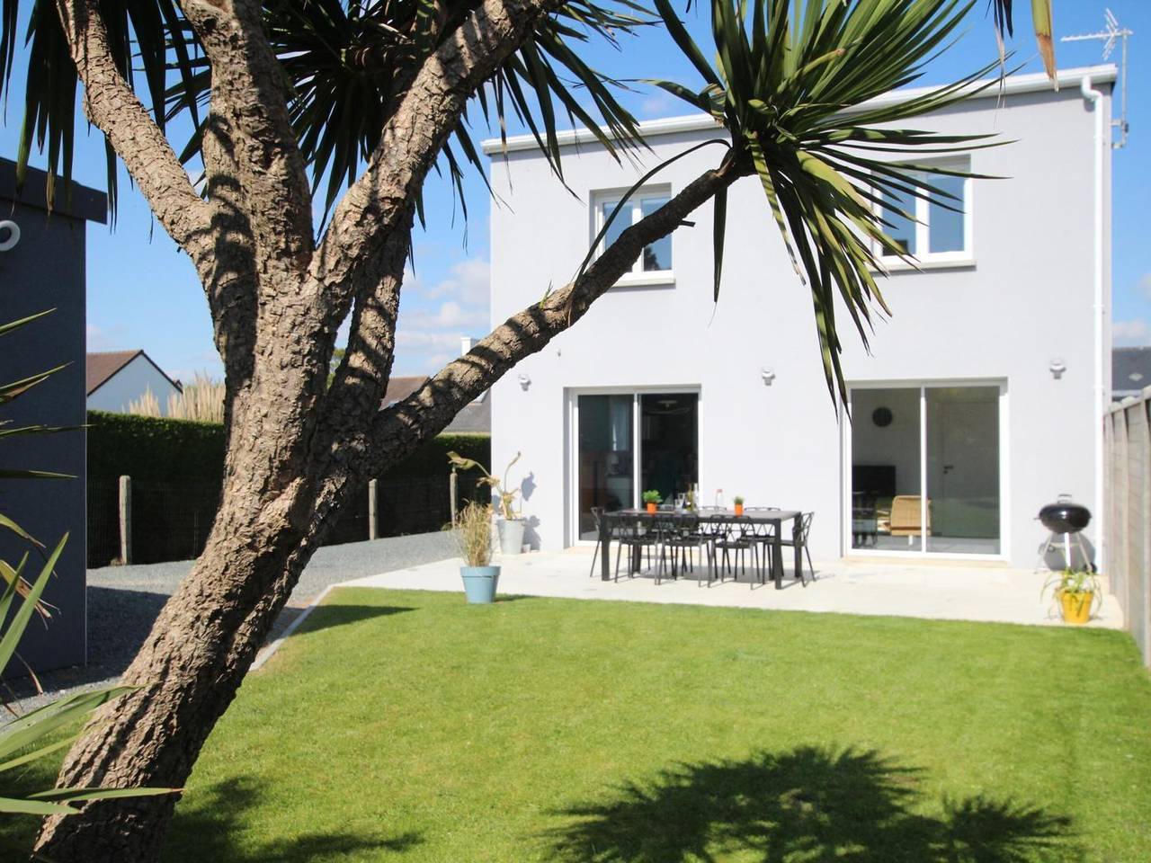 Maison contemporaine proche plage, idéale pour familles in Saint-Jean-de-la-Rivière, Côte de la Déroute