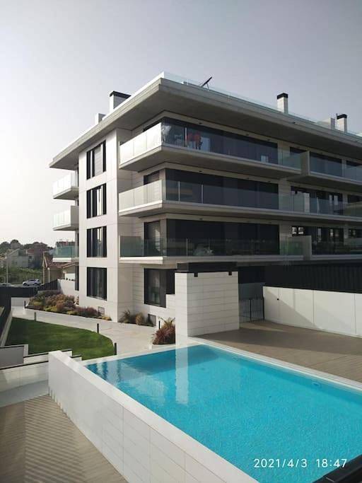 Apartamento de férias para 4 pessoas, com Terraço e Jardim e ainda Piscina and Vista em Portonovo