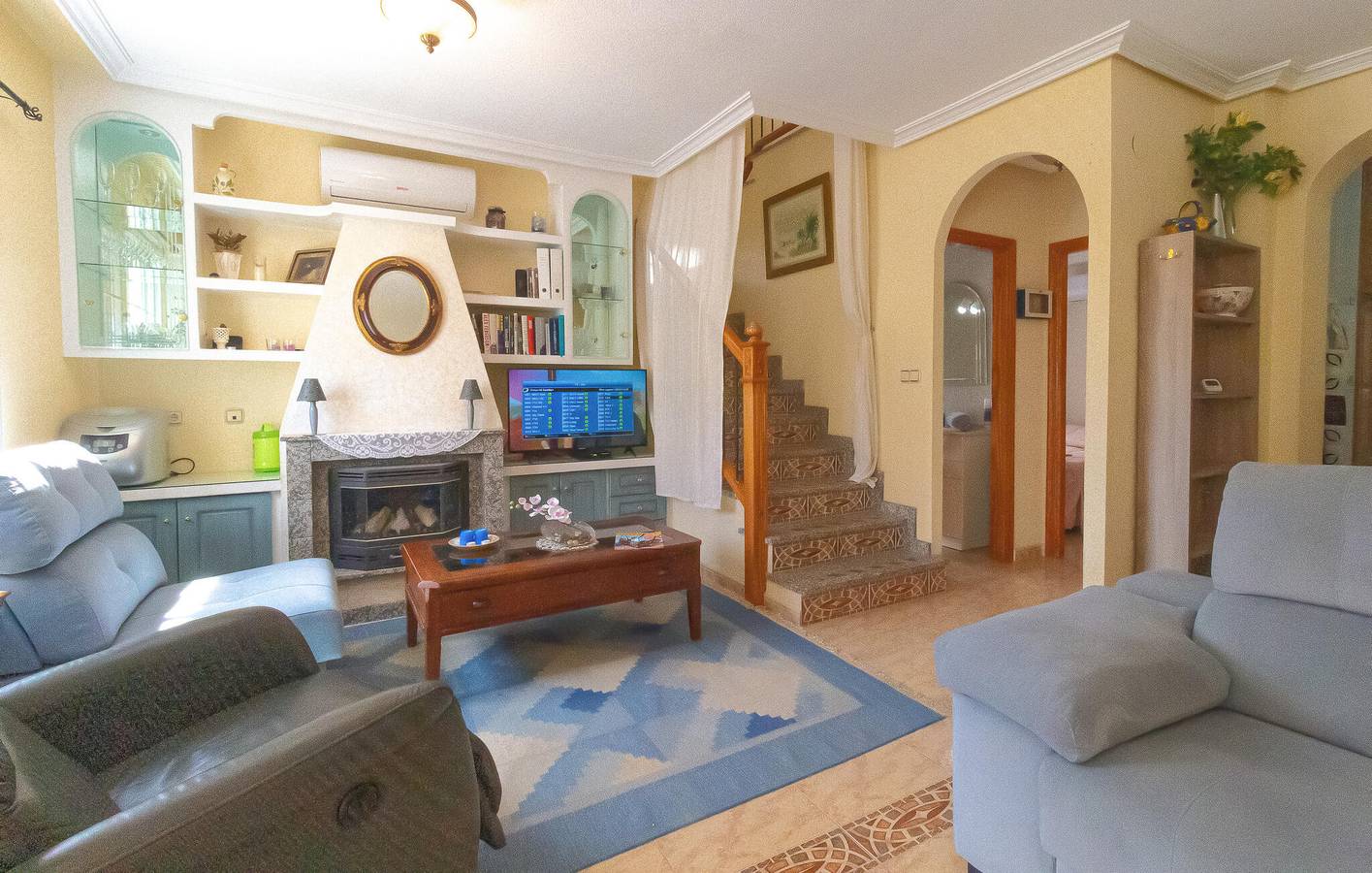 Gemütliches Apartment mit Pool und Terrasse, in der Nähe von Wolfies Bar in Orihuela, Costa Blanca