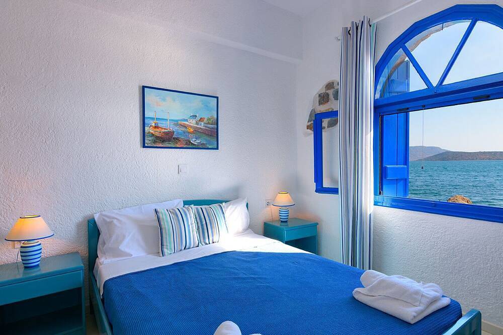 Entire apartment, Eleftheria sea side traditional house in Elounda, North Crete
