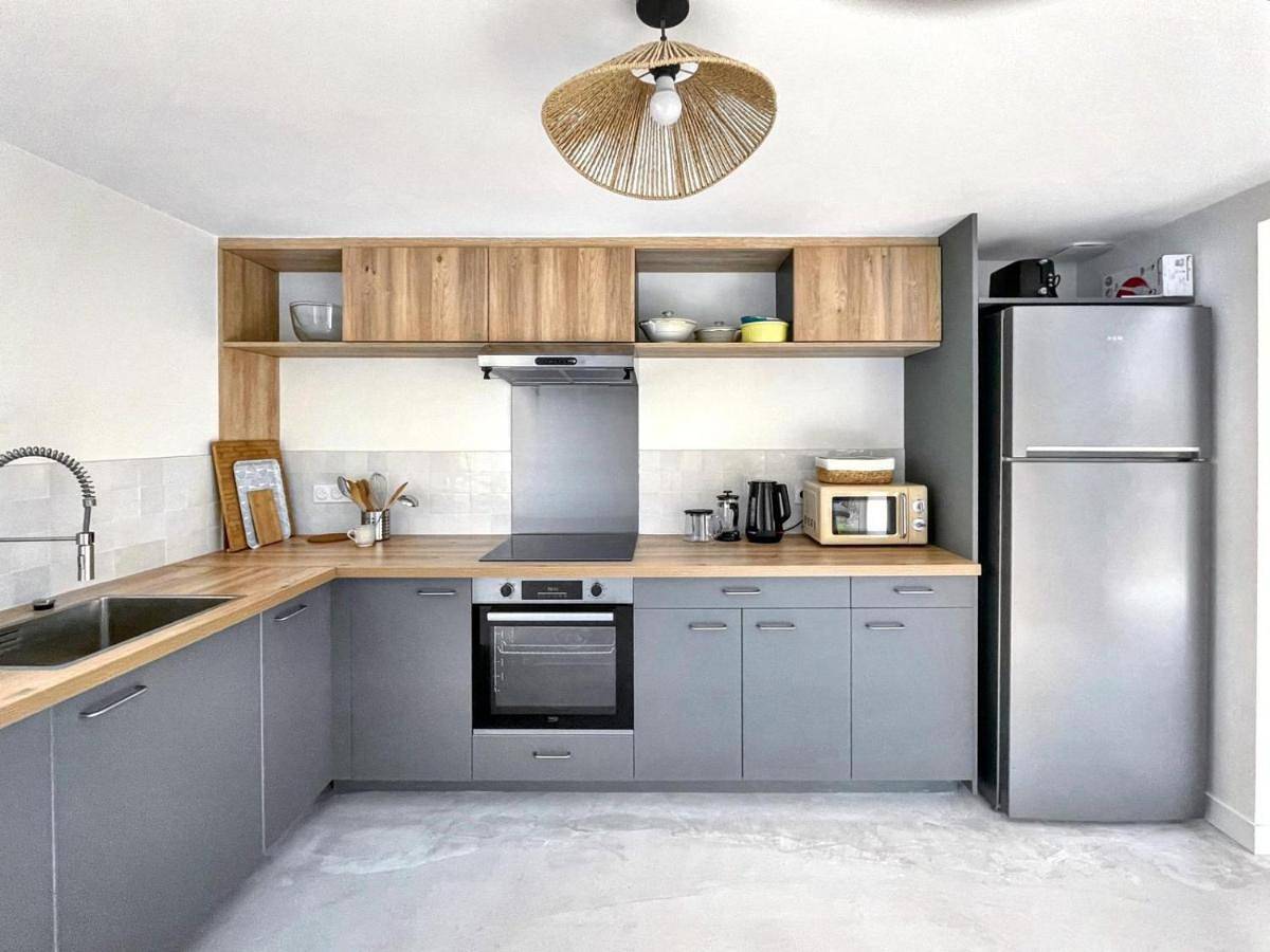 Four-Bedroom House in Lacenas, Beaujolais