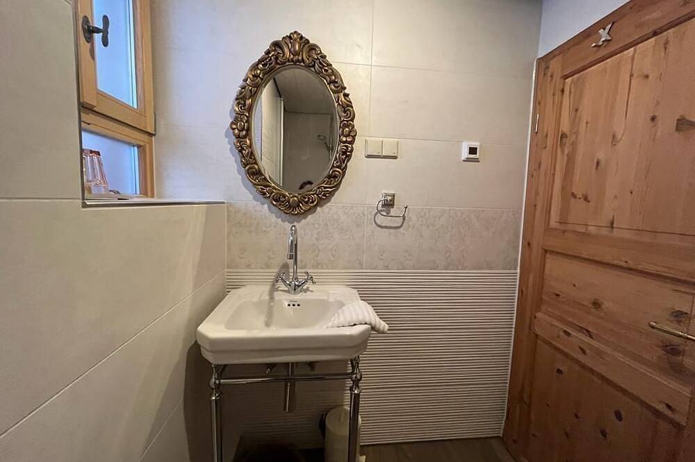Ganze Wohnung, Doppelzimmer - Schönbachhof in Silz (Pfalz), Trifelsland