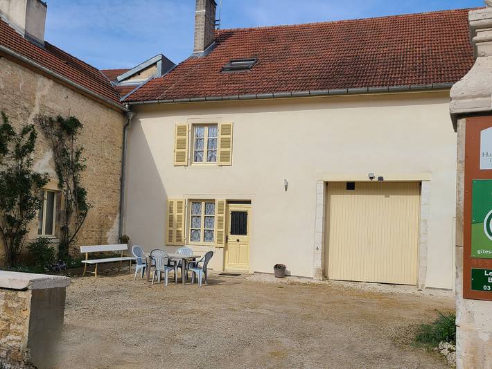 Gîte pour 9 personnes dans Aubepierre-sur-Aube