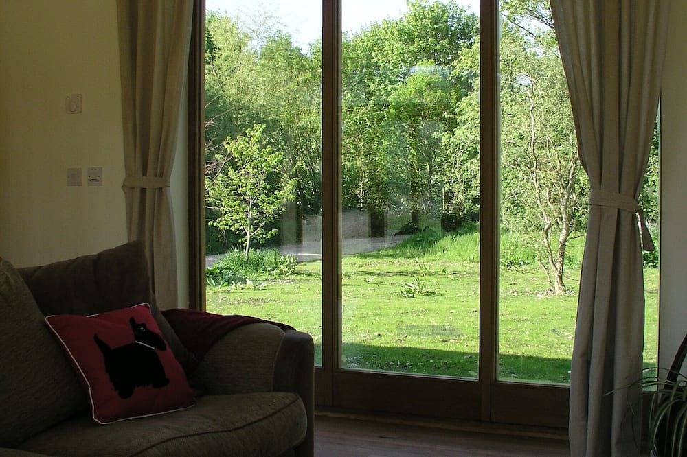 Charakteristischer Scheunenumbau, ruhige Lage und beheizter Pool in Dorset