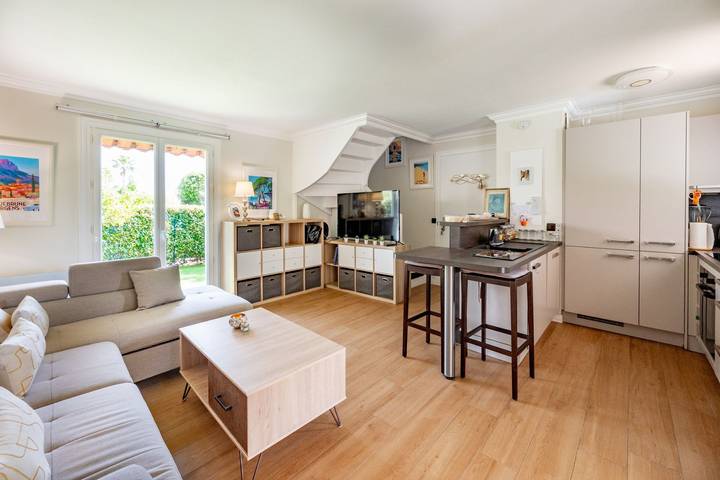 Gîte pour 4 personnes, avec Piscine à Roquebrune-sur-Argens - 3