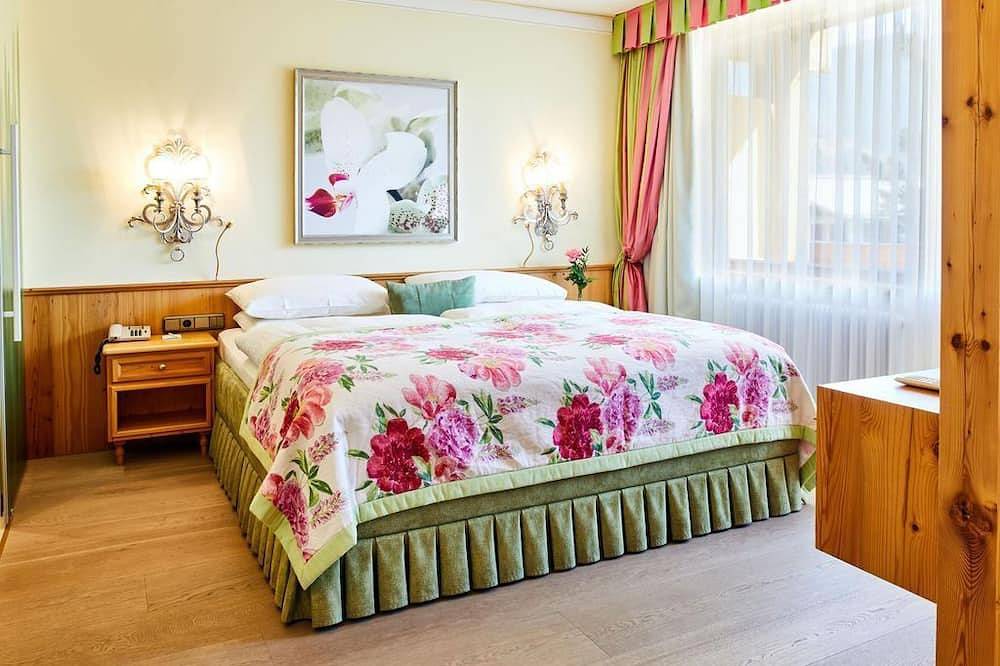 Doppelzimmer mit Du od. Bad, Wc, Balkon - Wellness-Golf-& Genießerhotel in Zell am See (Stadt), Zell am See
