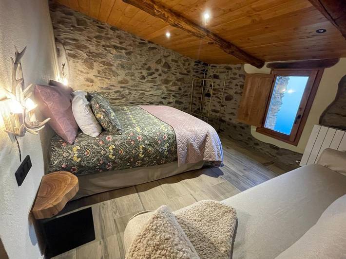 Chalet para 10 personas, con jardín además de jacuzzi y piscina en Valles Oriental - 4