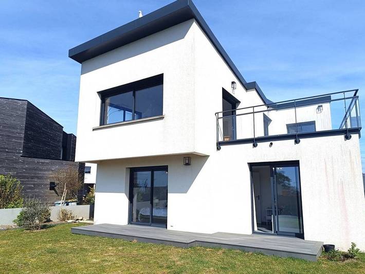 Location de vacances pour 5 personnes, avec Terrasse ainsi que Jardin et Sauna à Pleumeur-Bodou