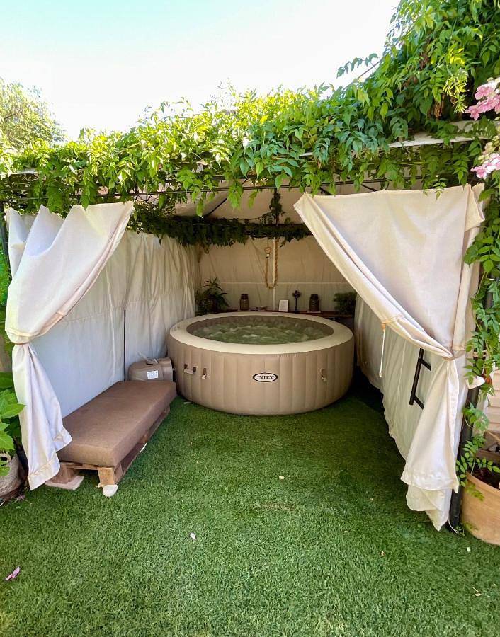 Location de vacances pour 4 personnes, avec jacuzzi ainsi que jardin et piscine à Alcalá de Guadaíra - 3