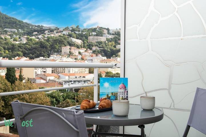 Gîte pour 4 personnes, avec vue et balcon dans Gare De Nice Riquier - 4