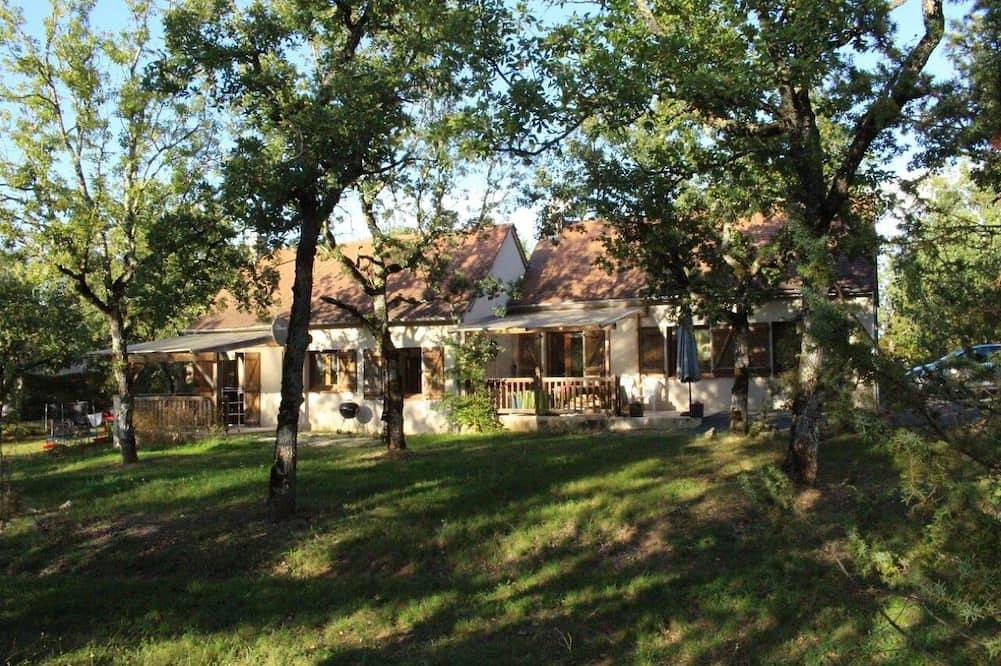 Staying calm in an oak wood - Maison 7 in Saint-Jean-de-Laur, Quercy