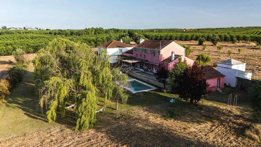 Casa rural para 3 personas, con Terraza y Jardín además de Piscina y Vistas en Parque Natural del Tajo Internacional