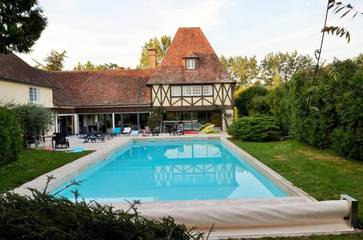 Gîte pour 5 personnes, avec jacuzzi et piscine ainsi que jardin et sauna à Durtal