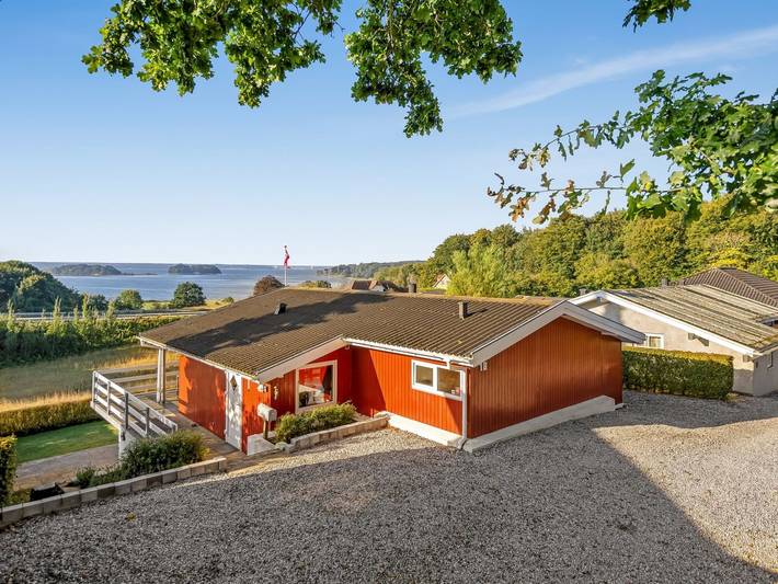 Ferienhaus für 4 Personen, mit Terrasse in Kruså