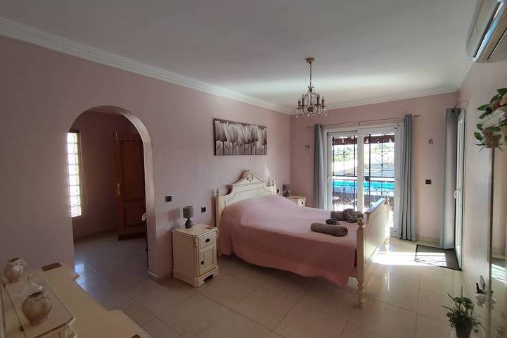 Villa Casa Del Sol 3 Bedrooms With Private Solar Covered Pool 12m x 6m WiFi in Triquivijate, Antigua