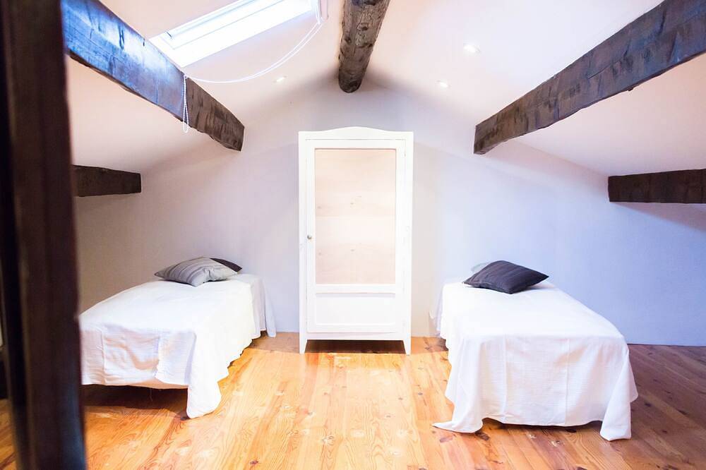 Mas, havre de paix, max 14 pers, piscine 6*12, Wifi, clim, à 10 mn sortie in Jonquières, Vaucluse