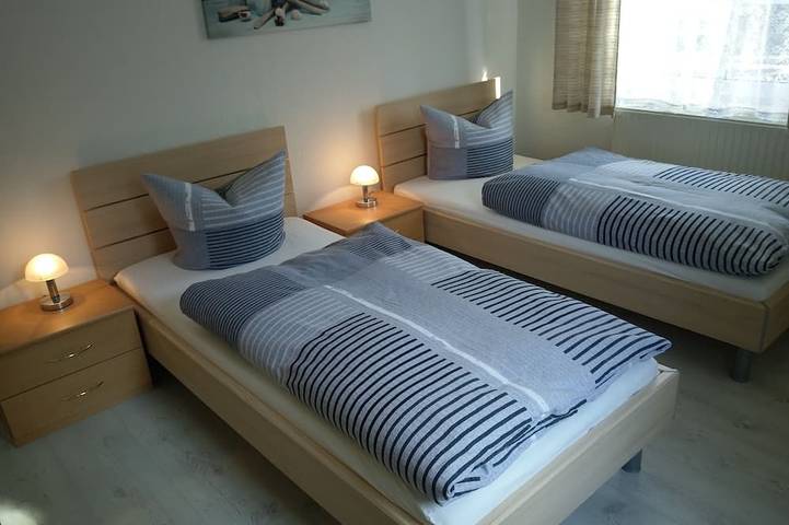 Ferienwohnung für 5 Personen, mit Balkon und Whirlpool sowie Garten in Bannewitz - 2