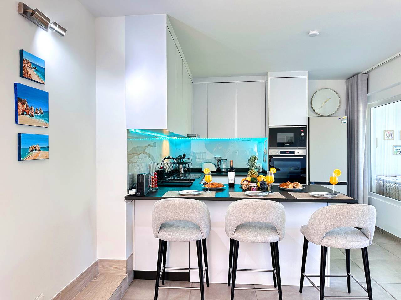 Apartamento inteiro, Casa acogedora en Albufeira con piscina y estacionamiento in Albufeira, Distrito de Faro