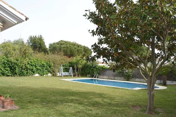Casa rural para 15 personas, con vistas además de jardín y piscina en El Puerto de Santa María - 2