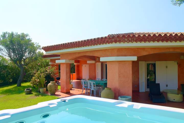 Ferienhaus für 10 Personen, mit Whirlpool und Garten