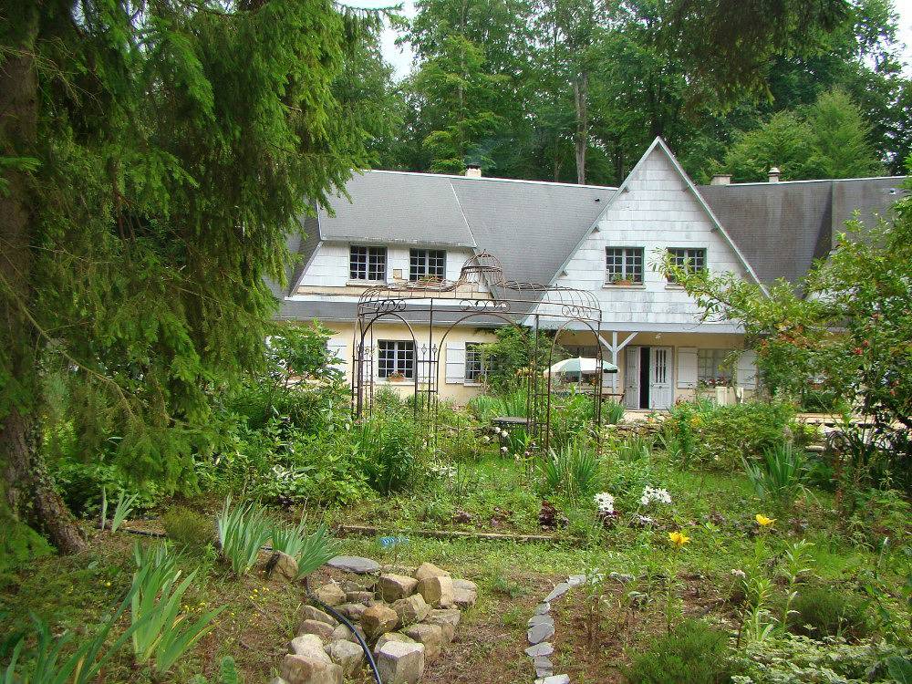 Le Jardin de Saint Jean - Chambre Acacia in Saint-Jean-aux-Bois, Oise
