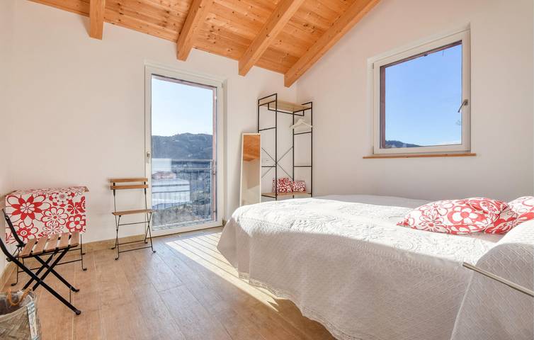 Appartamento vista mare con terrazza e parcheggio, vicino a ristoranti e centro città in San Salvatore, Cogorno