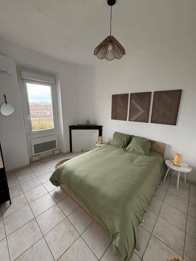 Appartement entier, Two-Bedroom Apartment in Le Teil, Privas (arrondissement)