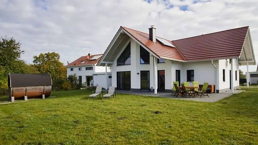 Ferienhaus für 8 Personen, mit Garten und Sauna sowie Terrasse, mit Haustier in Trent