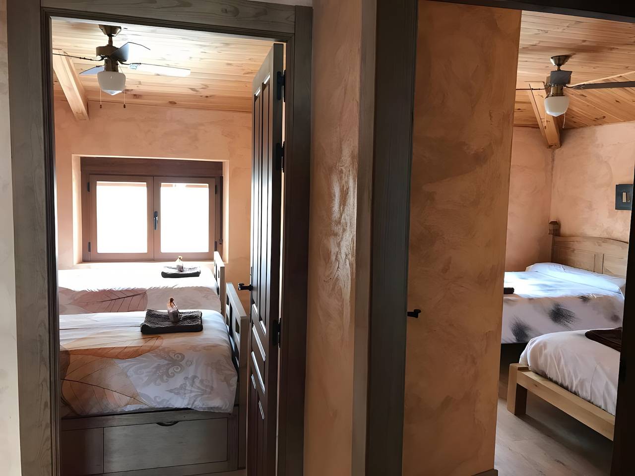 Casa rural 'Peña' con vistas a la montaña, piscina compartida y Wi-Fi in Castro de Fuentidueña, Provincia de Segovia