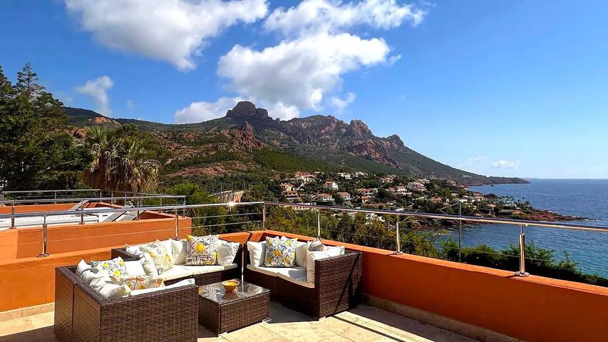 Gîte pour 8 personnes, avec jacuzzi et jardin ainsi que balcon et piscine dans Plage d'Anthéor - 4