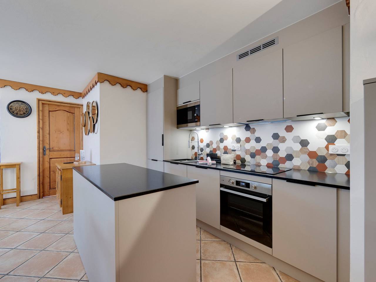 Entire apartment, Duplex Tignes Val Claret, 5 rooms, 8 pers, parking in Tignes, Vanoise National Park