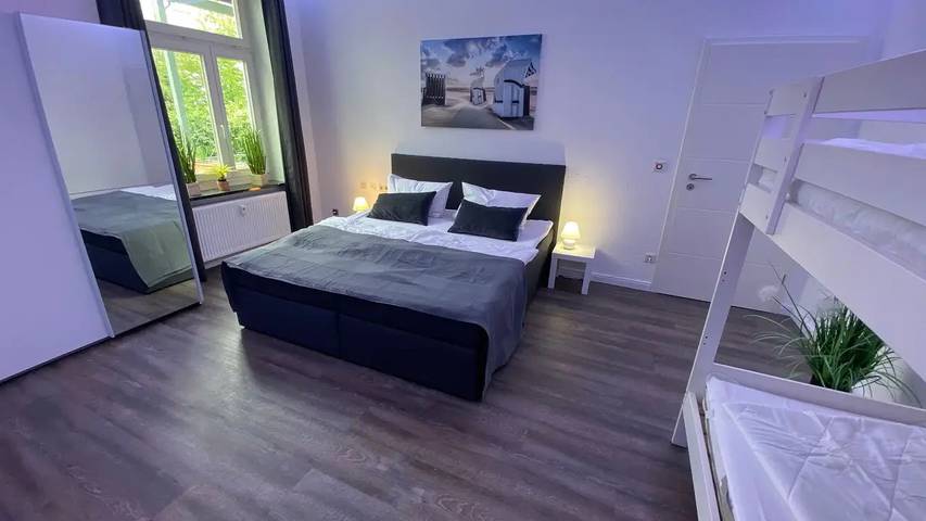 Ferienwohnung für 6 Personen, mit Whirlpool und Balkon in Hanse Sail - 2