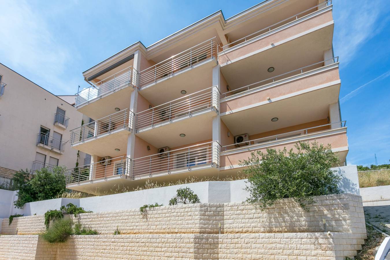 Entire apartment, One bedroom apartment with terrace and sea view Seget Donji, Trogir A-21374-a in Seget Vranjica, Split-Dalmatia