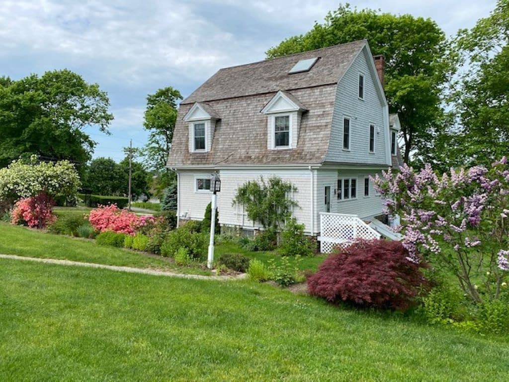 Mystic in the Summer & Fall - Renting Weekly & Monthly in Mystic, Connecticut