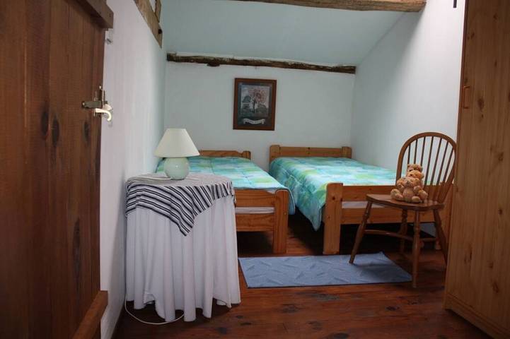 Gîte pour 7 personnes, avec jardin et piscine à Roquecor - 4