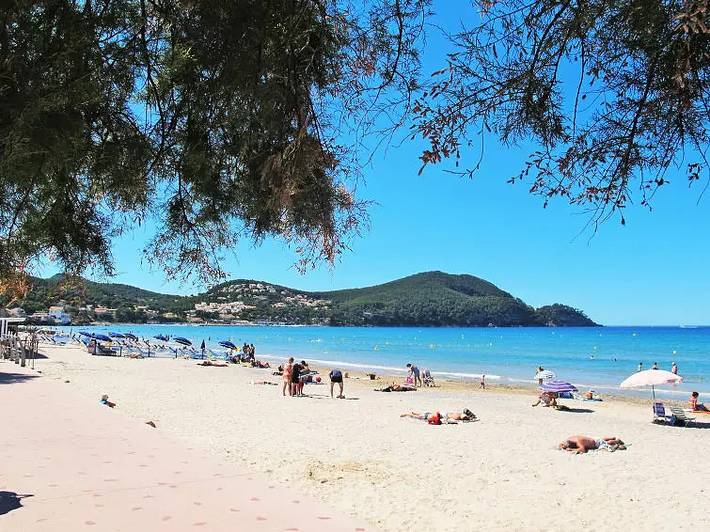 Villa pour 6 personnes, avec terrasse et piscine à Saint-Cyr-sur-Mer - 2