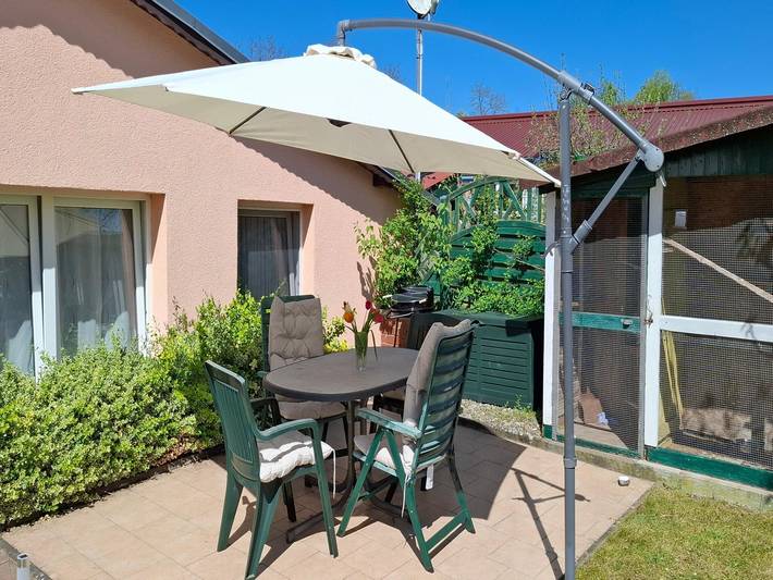 Bungalow für 3 Personen, mit Terrasse und Garten in Kröpelin - 2