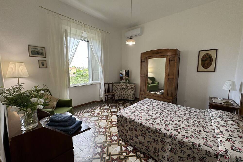 Landhaus in Viareggio mit 4 Schlafzimmern 8 Schlafplätzen in Viareggio, Italienische Riviera