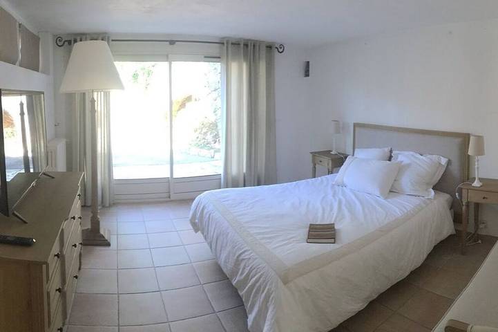 Location de vacances pour 8 personnes, avec jardin à Auribeau-sur-Siagne - 2