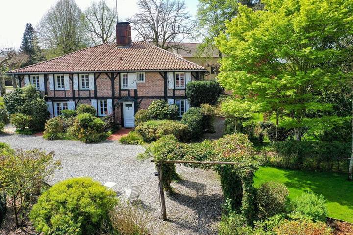 Location de vacances pour 2 personnes, avec jardin ainsi que vue et piscine à Onesse-Laharie - 3