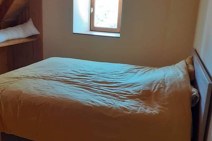 Location de vacances pour 8 personnes, avec jardin à Chastreix - 2