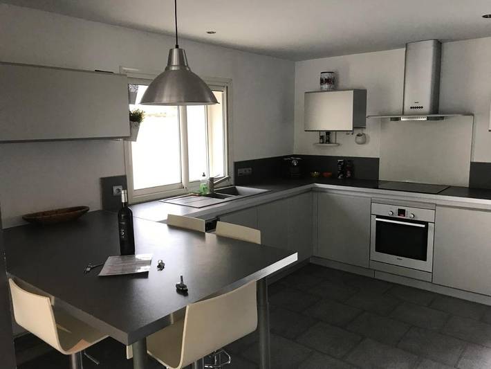 Location de vacances pour 6 personnes, avec piscine et jardin à Lansargues - 2